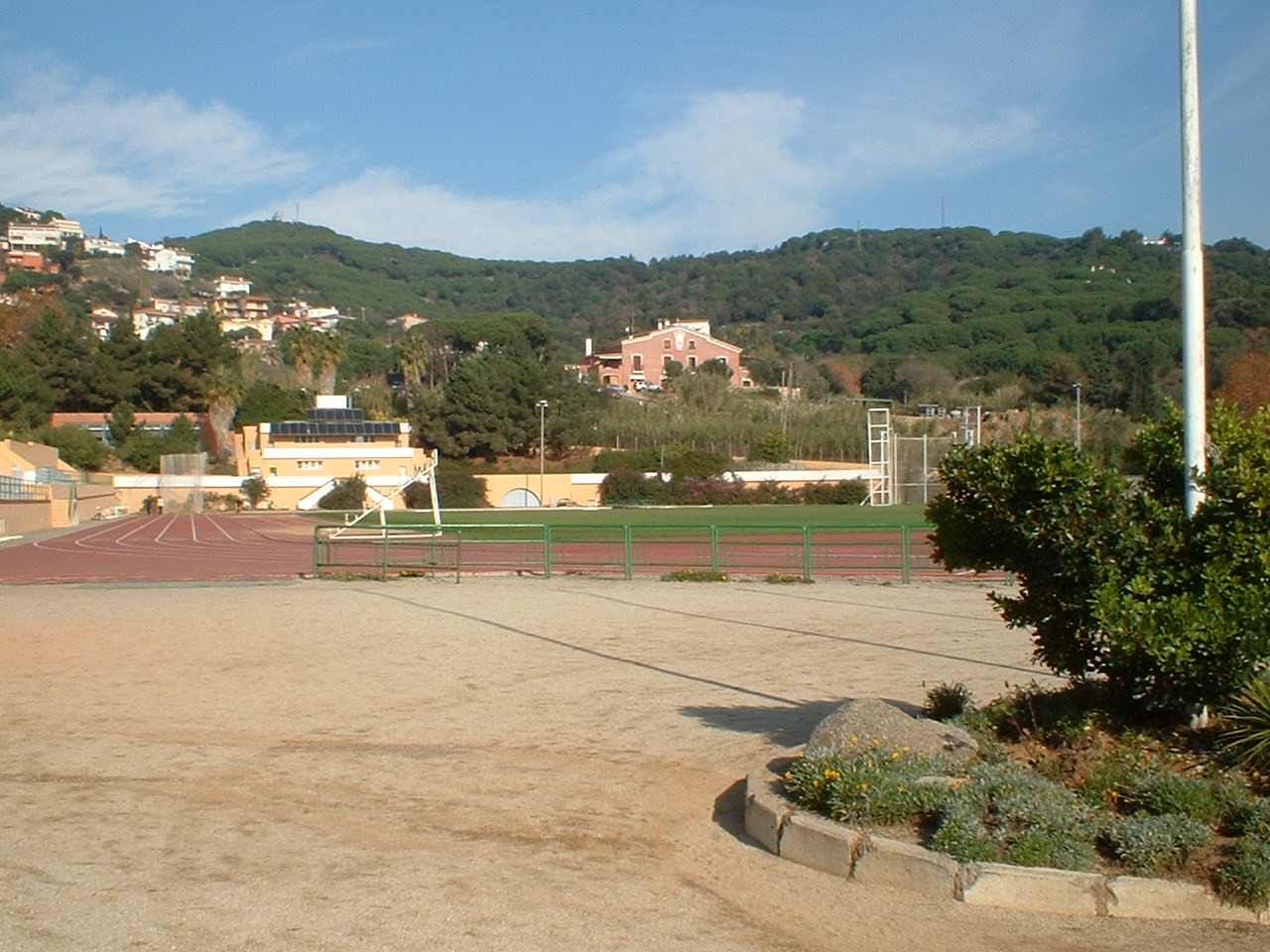 Entrada de les pistes d'Atletisme Municipals de Matar